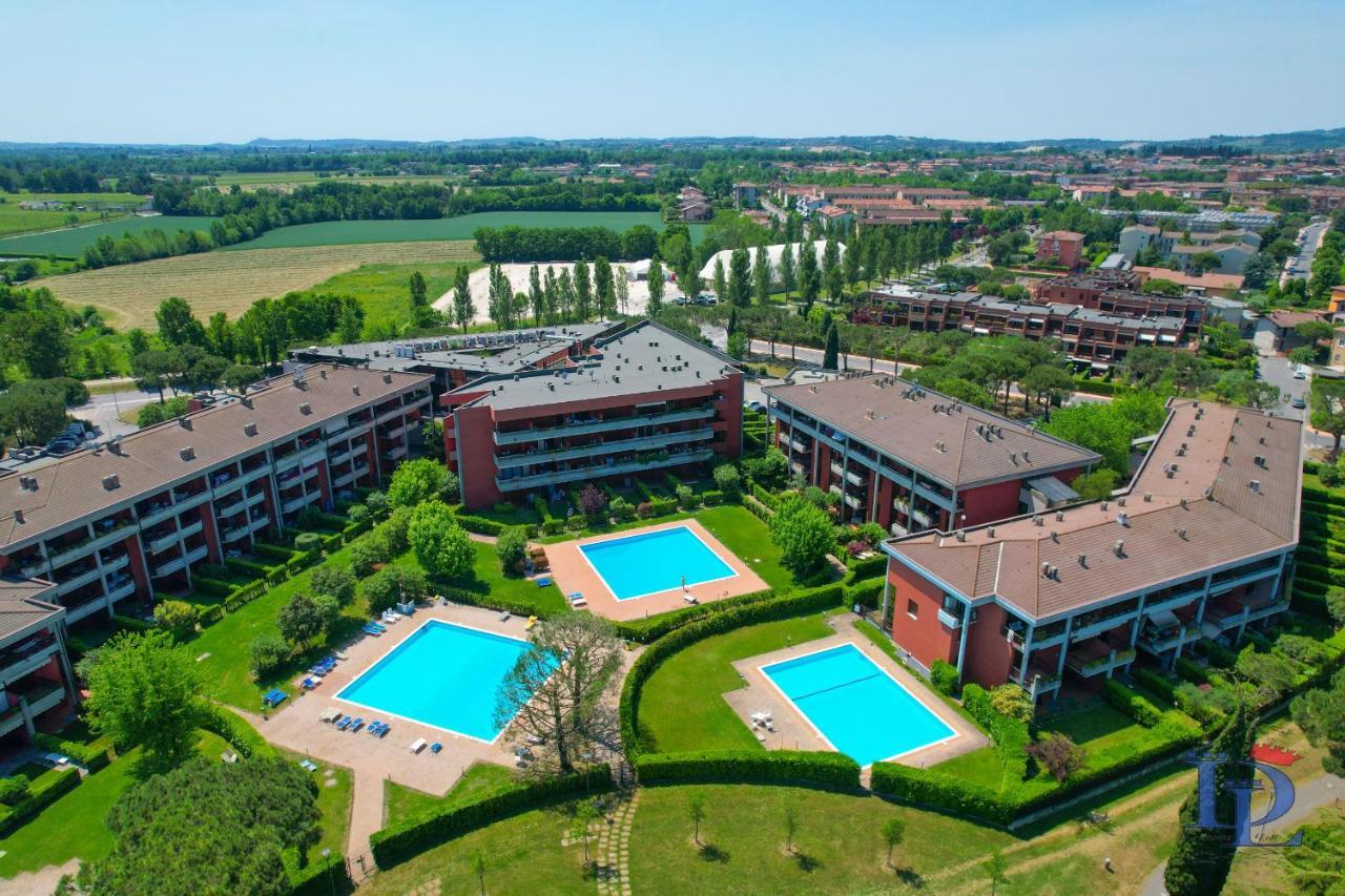 Desenzanoloft Official Partner Marriott Homes & Villas - Dolce Vita With Garden And Pools Дезенцано-дель-Гарда Екстер'єр фото